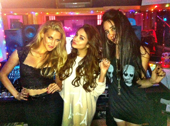 Laura New, Vanessa Hudgens, Antonina Armato Laura New, Vanessa Hudgens, Antonina Armato